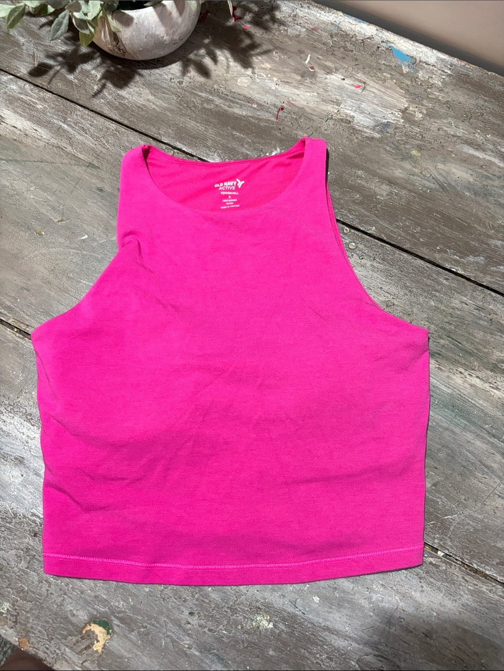 Old Navy Women's Bright Pink Cropped Tank